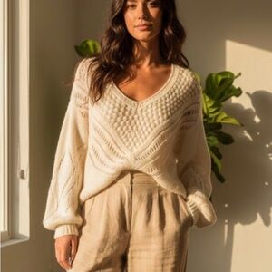 Free People Cream V-Neck Sweater size L